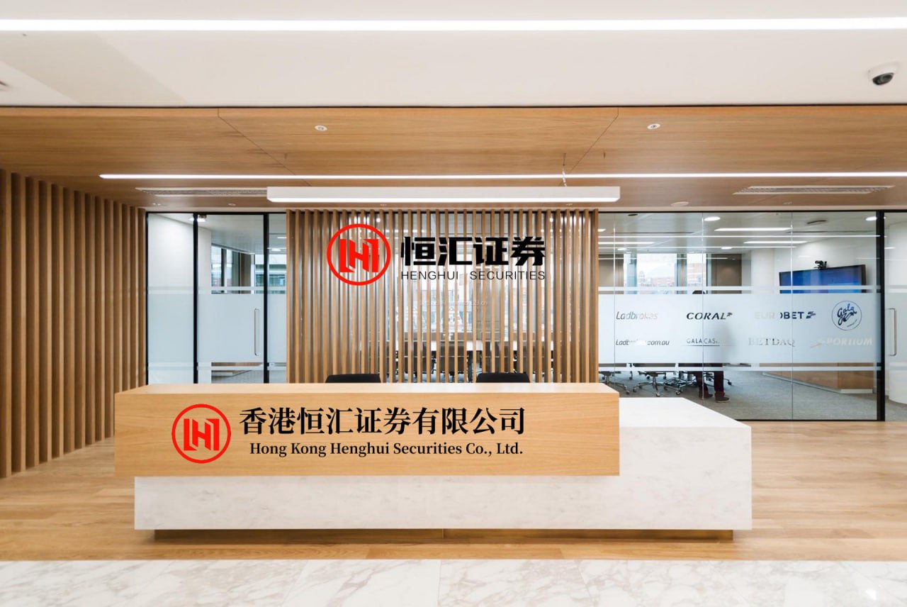 策略股 伊朗外长：应搁置“快速恢复制裁”程序